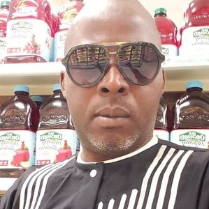 Meet your Posher, Siaka